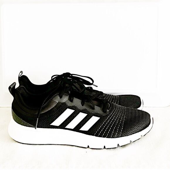 New ADIDAS ATHLETIC SHOES WITH SUPER SOFT CLOUDFOAM CUSHIONING Men’s Sz 9 - Picture 1 of 8